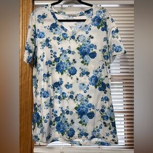 Blue Floral Short Sleeve Women's Top Size 1xl